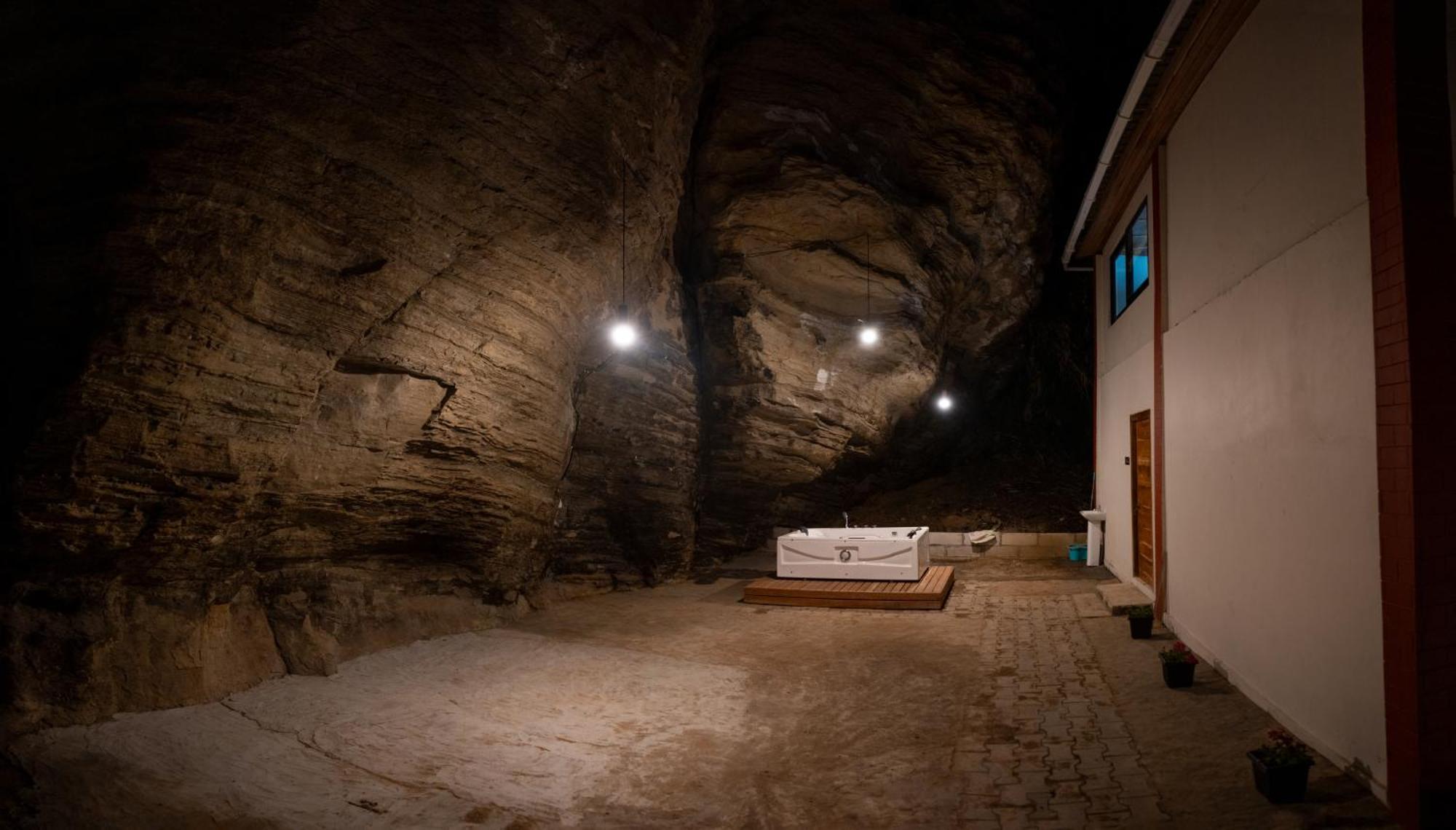Cave Hill By Ferns Hotel Aizawl Exterior photo